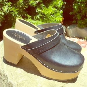 Swedish Hasbeens, Clogs Size 37